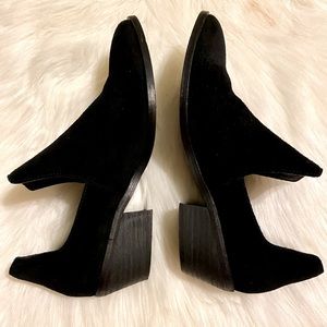 Chinese Laundry Focus Black Suede Ankle Boot